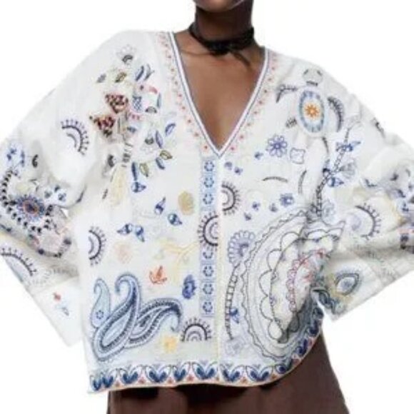 Zara White Blouse with Blue and Red Embroidery Size L - Picture 1 of 7